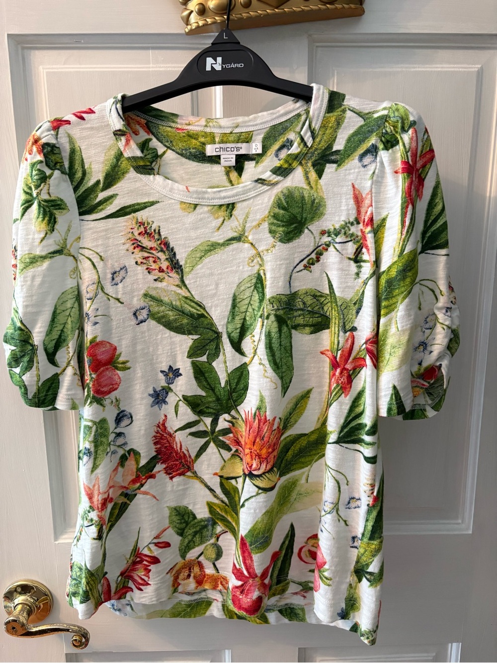 Chico's White Tropical Floral Puff-Sleeve Tee